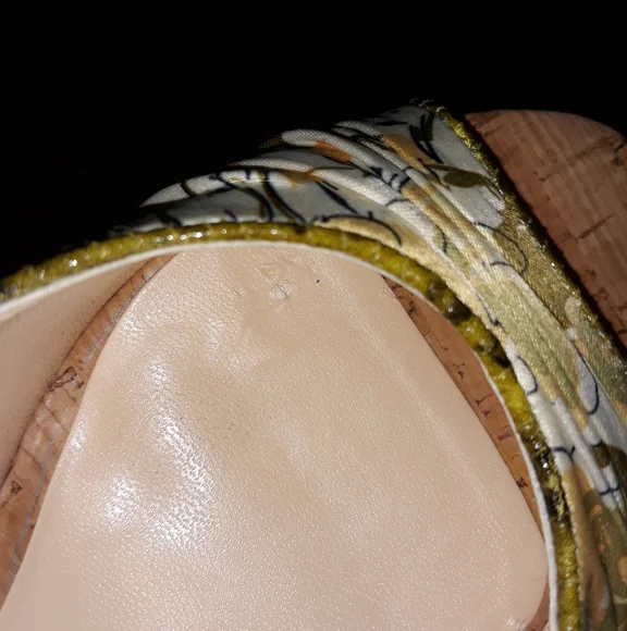 NIB Gwelegent2 Slingbacks by Guess - Picture 8 of 8